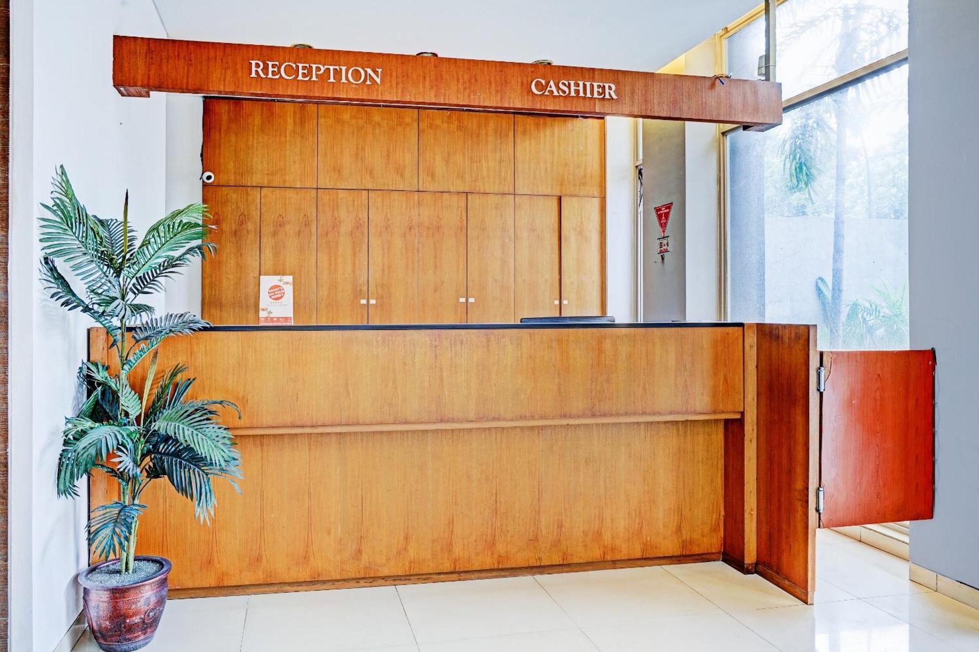 Collection O Riau Near Trans Studio Bandung Formerly Hotel Montameri المظهر الخارجي الصورة